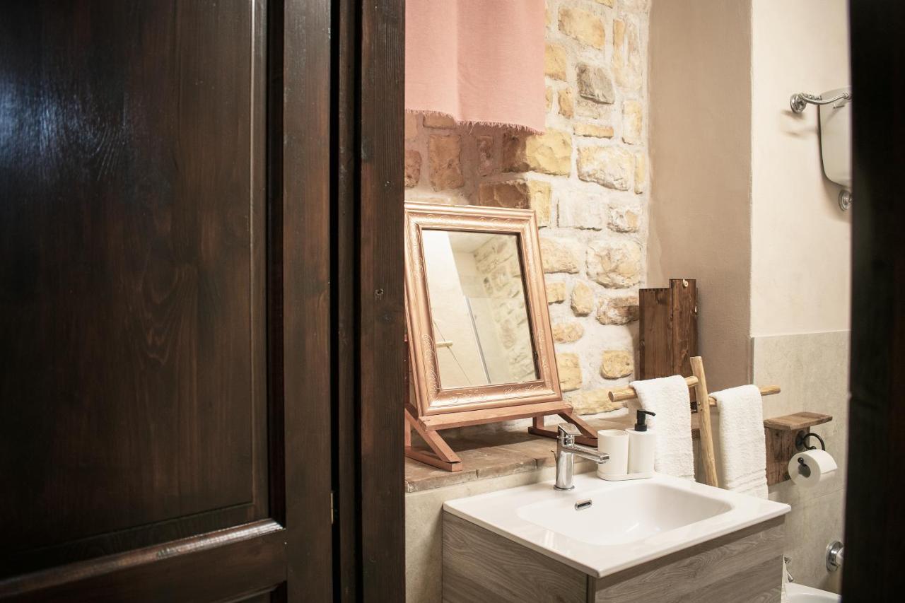 Monolocale Centro Storico Apartment Gubbio Exterior photo